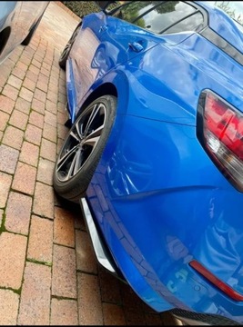 УНИВЕРСАЛЬНЫЕ НАКЛАДКИ НА ЗАДНИЙ БАМПЕР, ЧЕРНЫЕ ГЛЯНЦЕВЫЕ BWM VW SKODA AUDI