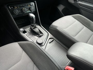 Volkswagen Tiguan II SUV 2.0 TSI BlueMotion Technology 220KM 2018 Volkswagen Tiguan 2.0 TSI 220KM R-line, ASO, Salon, zdjęcie 22
