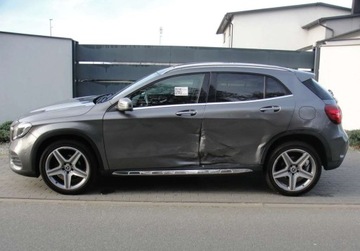 Mercedes GLA I Off-Roader Facelifting 1.6 200 156KM 2018 Mercedes-Benz GLA AMG Line 1,6 Automat 103 tys.km. Panorama 1.6 Benzyna, zdjęcie 23