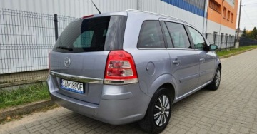 Opel Zafira B 1.8 ECOTEC 140KM 2009 Opel Zafira 1.8 140ps. Benzyna 7-0sob 1.8 Benzyna 140KM, zdjęcie 13