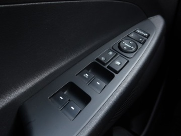 Hyundai Tucson III SUV 1.6 GDI 132KM 2018 Hyundai Tucson 1.6 GDI, Salon Polska, Serwis ASO, zdjęcie 15