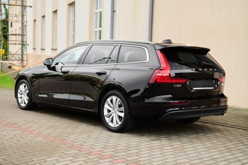 Volvo V60 II  Kombi 2.0 D3 150KM 2020 PIĘKNE V60 MOMENTUM PRO __ KUBEŁKOWE FOTELE, zdjęcie 9