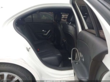 Mercedes Klasa A W177/V177 2019 Mercedes-Benz Klasa A 2019 MERCEDES-BENZ A 220 2.0 Benzyna 188KM, zdjęcie 7