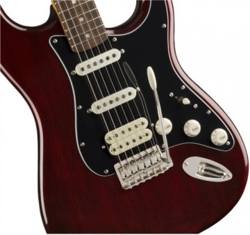 Squier Classic Vibe Stratocaster 70-х HSS LRL WAL