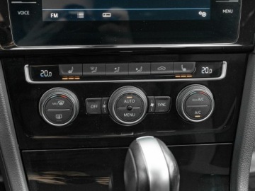 Volkswagen Golf VII Variant Facelifting 2.0 TDI 150KM 2019 Volkswagen Golf SK194RV#2.0 TDI HIGHLINE DSG, zdjęcie 18