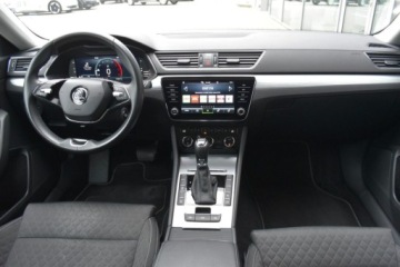 Skoda Superb III Liftback Facelifting 2.0 TDI SCR 200KM 2023 Skoda Superb SalonPL 2.0TDI 200KM DSG Ambition Czujniki Kamera Kessyfull V, zdjęcie 29