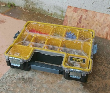 Fatmax Pro Organizer Водонепроницаемый чемодан - металлические защелки Stanley