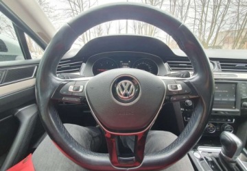 Volkswagen Passat B8 Limousine 2.0 TDI BlueMotion Technology 150KM 2015 Volkswagen Passat Volkswagen Passat 2.0 TDI (BlueMotion Technology) DSG Hi, zdjęcie 14