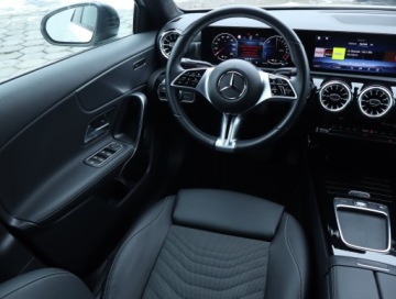 Mercedes Klasa A W177/V177 Sedan Plug-In Facelifting 1.3 250e 218KM 2023 Mercedes A A 250 e, Salon Polska, 1. Właściciel, zdjęcie 6