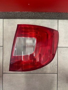 Lampa Prawa Tył Skoda Superb II Kombi 3T9945096 ORYGINAŁ