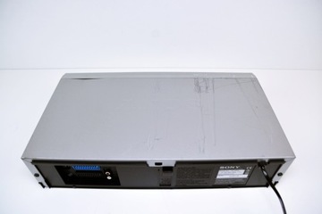 Видеомагнитофон Sony SLV-SE820