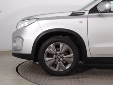 Suzuki Vitara III SUV Facelifting 1.4 BoosterJet 140KM 2019 Suzuki Vitara 1.4 BoosterJet, Salon Polska, zdjęcie 13