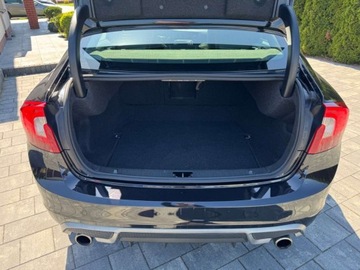 Volvo S60 II Sedan 3.0 T6 304KM 2012 Volvo S60 3.0 Benz T6 R-DESIGN Bogata Wersja 3.0 Benzyna 304KM, zdjęcie 6