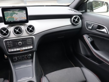 Mercedes GLA I Off-Roader Facelifting 2.0 220 184KM 2019 Mercedes GLA GLA 220 4MATIC, Salon Polska, zdjęcie 7