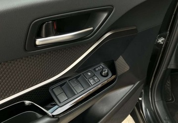 Toyota C-HR I Crossover Facelifting 2.0 Hybrid Dynamic Force 184KM 2020 Toyota C-HR Toyota C-HR 2.0 Hybrid Executive 2.0 Hybryda 184KM, zdjęcie 30