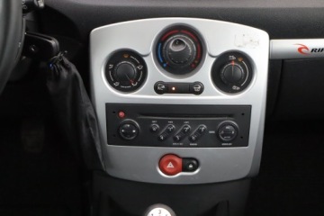 Renault Clio III Hatchback 5d 1.2 TCe eco2 100KM 2008 Renault Clio 1.2 TCe, Klima, El. szyby, zdjęcie 12