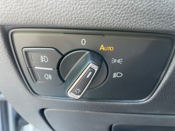 Volkswagen Passat B8 Variant Facelifting 2.0 TDI SCR 150KM 2021 VW PASSAT Variant Busin Lf 2.0D Automat 77000 km, zdjęcie 18