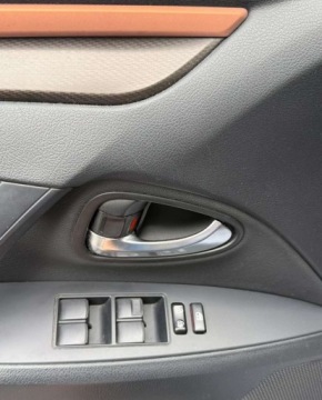 Toyota Avensis III Wagon Facelifting 2015 1.8 Valvematic 147KM 2016 Toyota Avensis Automat,Navi, Kamera, salon Polska, serwis ASO, FV-VAT 23, zdjęcie 4