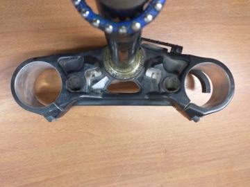 KTM DUKE 125 17-23 PÓŁKA DOLNA