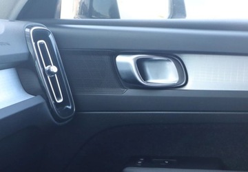 Volvo XC40 2021 Volvo XC 40 B4 197KM MOMENTUM Salon PL I Wlasciciel Serwis ASO Gwarancj F, zdjęcie 22