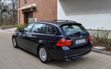 BMW Seria 3 E90-91-92-93 Touring E91 2.0 320d 163KM 2009 BMW Seria 3 2,0D (163KM) Automat Lift Bezwypadkowy 2.0 Diesel 163KM, zdjęcie 2