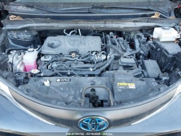 Toyota Sienna III 2022 Toyota Sienna LE 2022 2.5l 2.5 Hybryda 189KM, zdjęcie 8