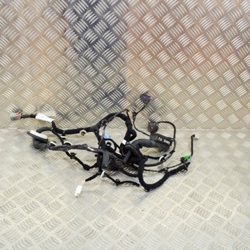 JAGUAR F-PACE 2017 PŘEDNÍ STRANA PRAVÁ SVAZEK PŘÍVODŮ DVEŘE PŘEDNÍCH