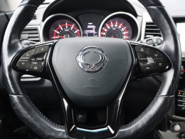  SsangYong Tivoli 1.6 e-XGi, Salon Polska, Navi, zdjęcie 16