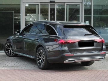 Mercedes Klasa E W214 All-Terrain 2.0 220d 197KM 2025 E Klasa 220 d 4-Matic All-Terrain Avantgarde Estate 2.0 (197KM) 2025, zdjęcie 3
