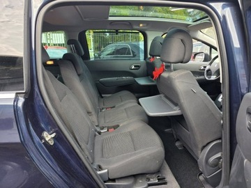 Peugeot 5008 I Minivan Facelifting 1.6 HDi 115KM 2015 Peugeot 5008 1.6 HDI 115 KM, Panorama, LED, Klima,, zdjęcie 28