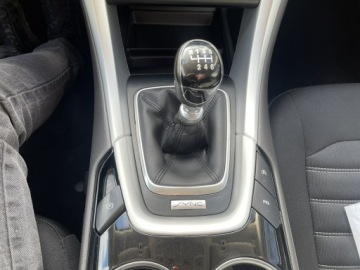 Ford Mondeo V Kombi 2.0 TDCi 150KM 2018 Ford Mondeo Opłacony Bogata wersja 2.0 TDCi 150, zdjęcie 14