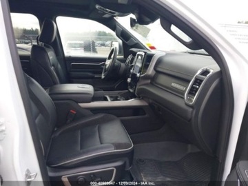  RAM 1500 2024r., Laramie, od ubezpieczalni 5.7 Benzyna 395KM, zdjęcie 8