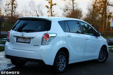 Toyota Verso Minivan Facelifting 1.6 D-4D 112KM 2015 Toyota Verso Toyota Verso 1.6 D-4D 7-Sitzer StartStop Skyview Edition 1.6, zdjęcie 9