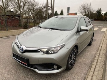 Toyota Auris II Hatchback 5d Facelifting 1.8 Hybrid 136KM 2017 Toyota Auris HYBRYDA AUTOMAT KLIMATYZACJA NAWI...