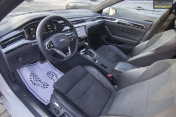 Volkswagen Arteon Fastback Facelifting 2.0 TSI 190KM 2022 Volkswagen Arteon R line / Matrixy / Kamera, zdjęcie 22