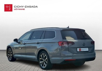 Volkswagen Passat B8 Variant Facelifting 1.5 TSI EVO 150KM 2023 Volkswagen Passat Variant Volkswagen Passat Variant B8 1.5 TSI 150 KM DSG, zdjęcie 2