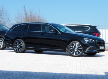 Mercedes Klasa E W213 2021 Mercedes E300de 306ps Lift Exclusive ACC hak Drive Pilot Blis Webasto Skóra, zdjęcie 3
