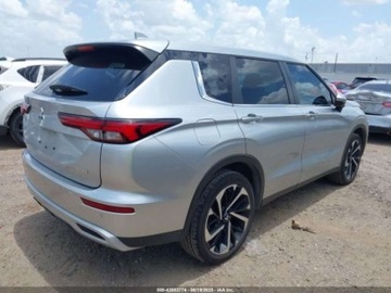 Mitsubishi Outlander III 2023 Mitsubishi Outlander 2023r., 2.5L 2.5 Benzyna 181KM, zdjęcie 3