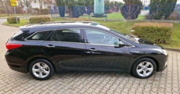 Hyundai i40 Kombi 1.7 CRDi LOW 115KM 2013 Hyundai i40 Hyundai i40 Kombi blue 1.7 CRDi Family 1.7 Diesel 116KM, zdjęcie 6