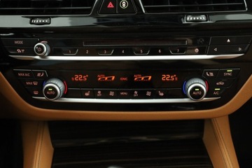 BMW Seria 5 G30-G31 Limuzyna 520d 190KM 2017 BMW 5 520d xDrive, Serwis ASO, 187 KM, 4X4, zdjęcie 9