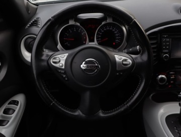 Nissan Juke I SUV Facelifting 1.6i 117KM 2015 Nissan Juke 1.6 i, Automat, Navi, Klima, zdjęcie 20