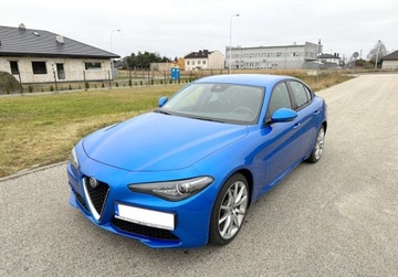 Alfa Romeo Giulia II Sedan 2.0 Turbo 200KM 2019 Alfa Romeo Giulia GIULIA 2.0 BENZ 200 KM IDEAL..., zdjęcie 2