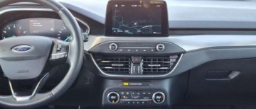 Ford Focus IV Hatchback 1.0 EcoBoost 125KM 2019 Ford Focus Ford Focus 1.0 EcoBoost Active Benzyna 125KM, zdjęcie 13