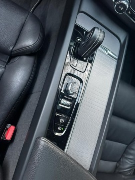 Volvo XC60 II Crossover D5 235KM 2020 Volvo XC 60 2.0D5 235KM R-Design Najbogatsza wersj, zdjęcie 14