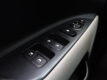 Kia Stonic I Crossover 1.0 T-GDI 120KM 2019 Kia Stonic 1.0 T-GDI, Salon Polska, Serwis ASO, zdjęcie 17