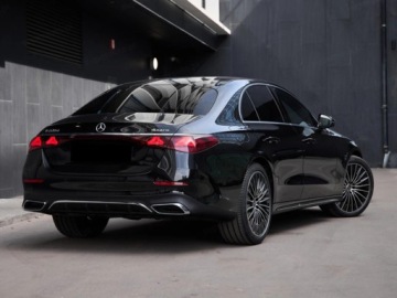Mercedes Klasa E W214 Sedan 2.0 220d 197KM 2025 E Klasa 220 d 4-Matic AMG 2.0 197KM 2025, zdjęcie 4