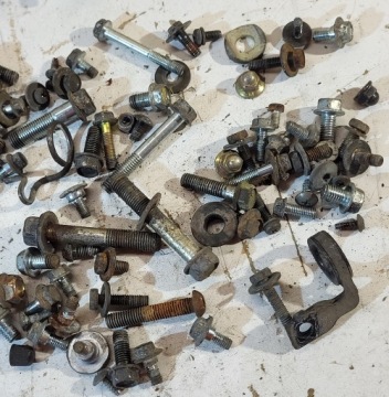 Болты для разборки 2003 Honda NES 125