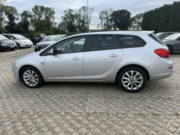 Opel Astra J Sports Tourer 1.7 CDTI ECOTEC 110KM 2012 Opel Astra 1,7 diesel 110KM, zdjęcie 15