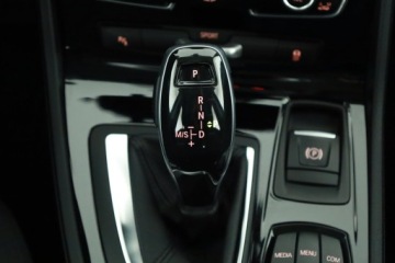 BMW Seria 2 F22-F23-F45-F46 Coupe Facelifting 218d 150KM 2020 BMW 2 Active Tourer 218d Active Tourer, zdjęcie 13