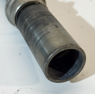 Ось переднего колеса R180471107000 Benelli TNT 899 2008–2009 гг. 1130